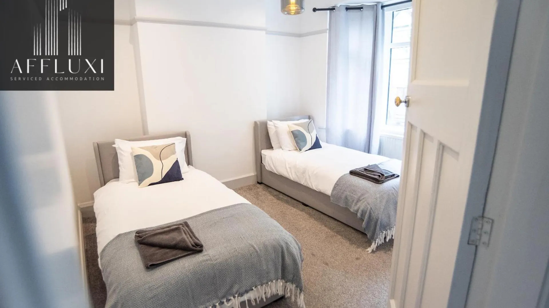 Holiday home Spacious Nottingham Home With Garden Sleeps 9 United Kingdom