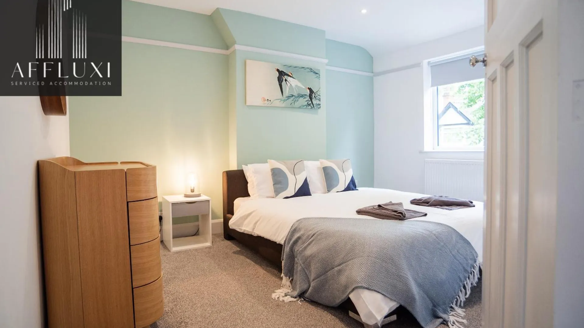 Spacious Nottingham Home With Garden Sleeps 9 United Kingdom