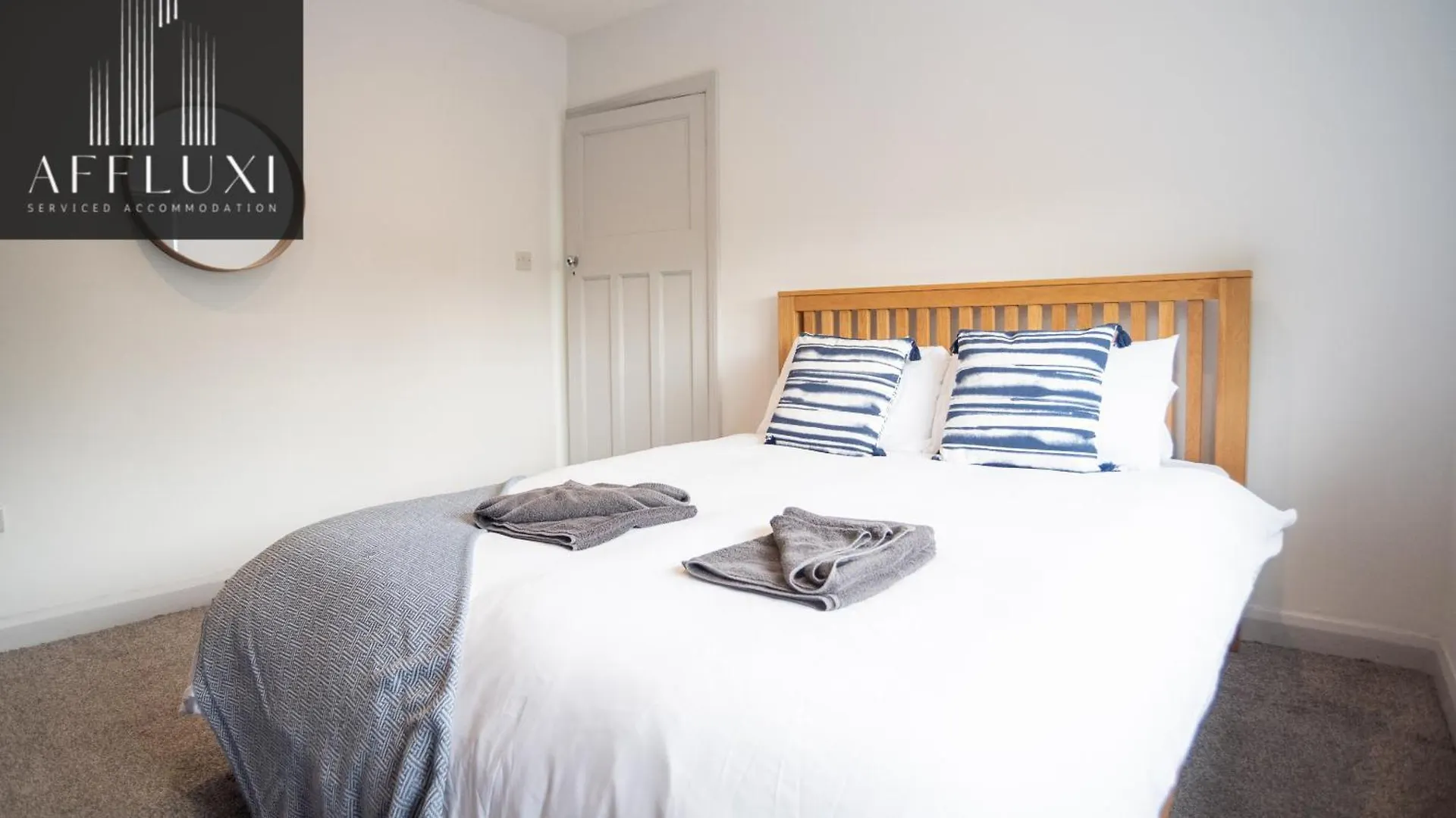 Spacious Nottingham Home With Garden Sleeps 9