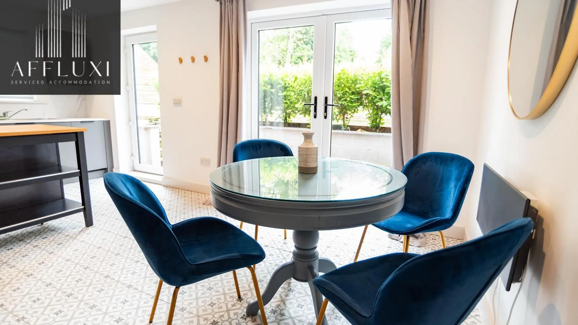 Holiday home Spacious Nottingham Home With Garden Sleeps 9